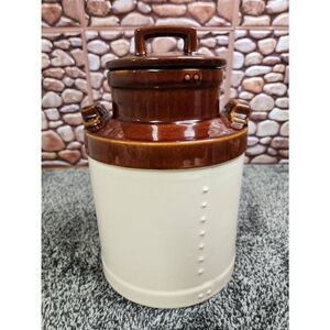 McCoy Pottery #331  Brown Milk Bottle With Lid Bean Pot Pattern USA